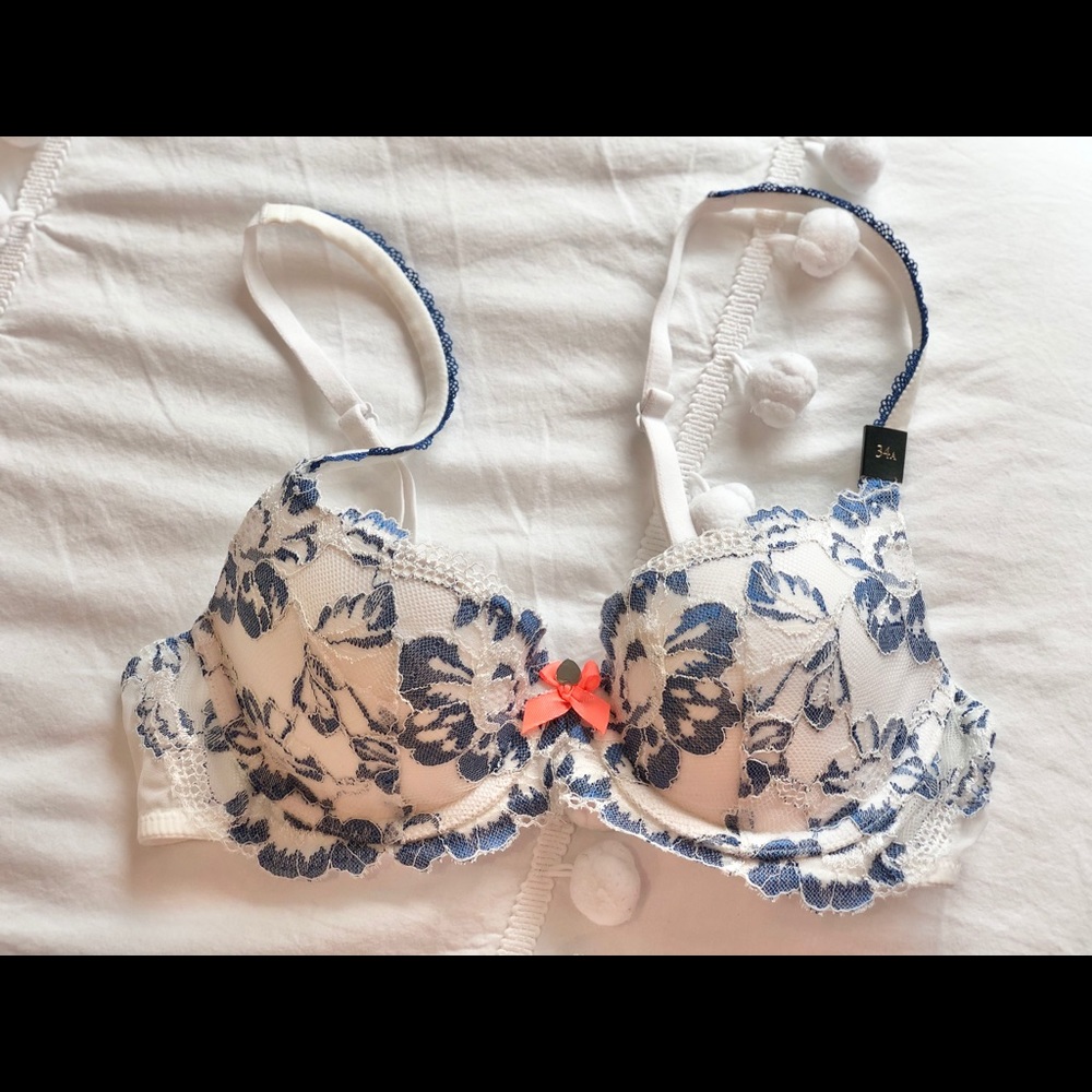 White & Blue Lace Bra with Adjustable Straps - 34A